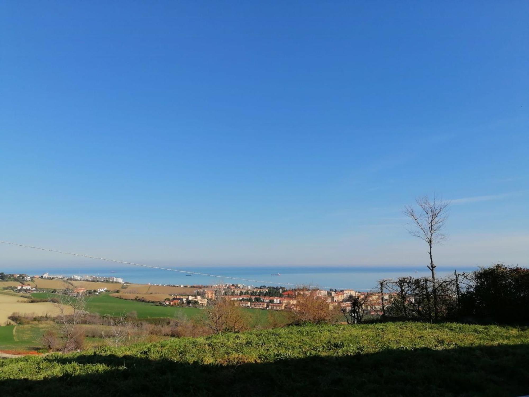 Le Tamerici B&B Ancona Bagian luar foto